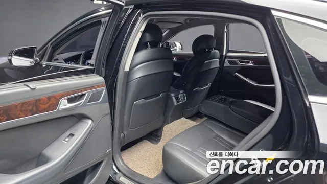 Hyundai Genesis — фото 26