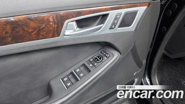 Hyundai Genesis — фото 34