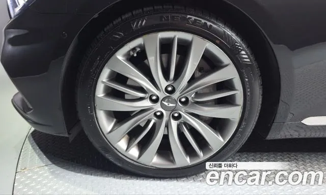 Hyundai Genesis — фото 5