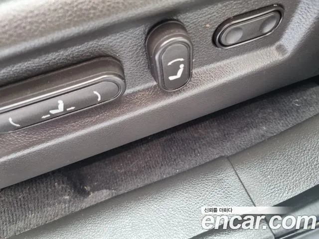 Hyundai Santa Fe — фото 12