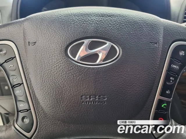 Hyundai Santa Fe — фото 14