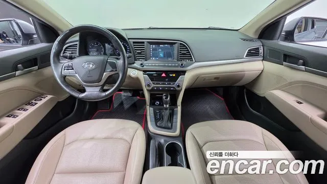 Hyundai Avante — фото 1