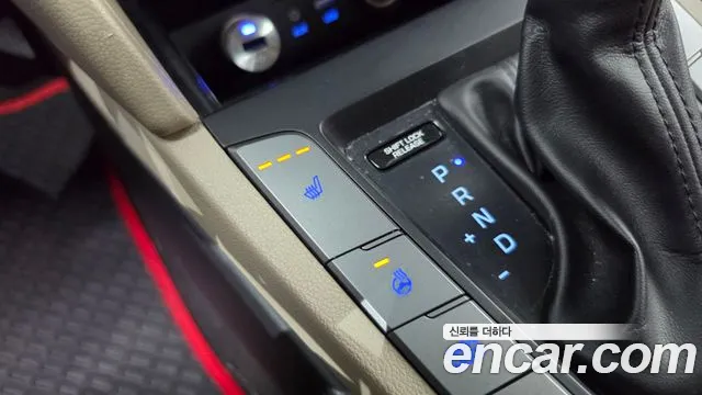 Hyundai Avante — фото 18
