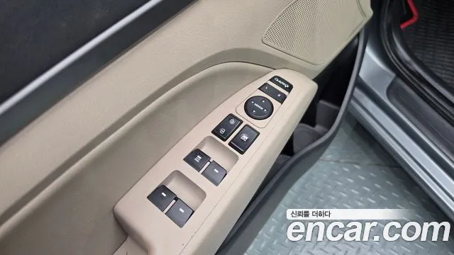 Hyundai Avante — фото 19