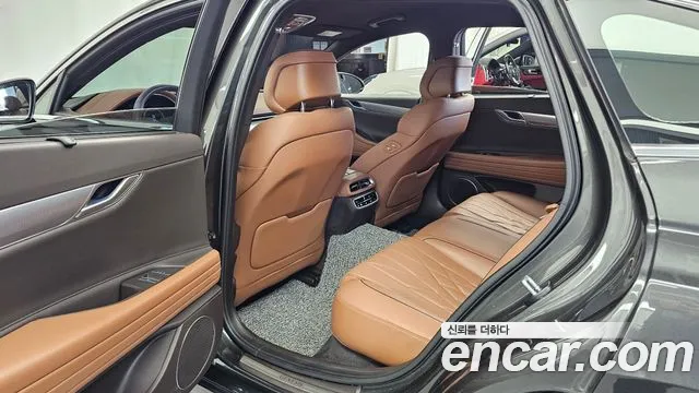 Genesis G80 — фото 11