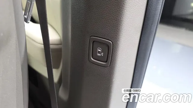 Kia Carnival — фото 32