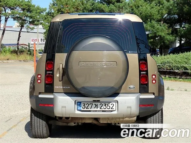 Land Rover Defender — фото 4