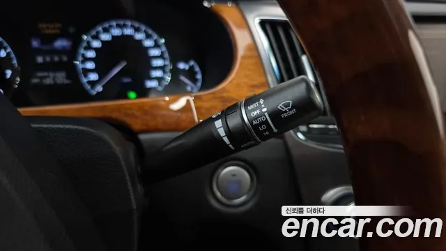 Hyundai Equus — фото 17
