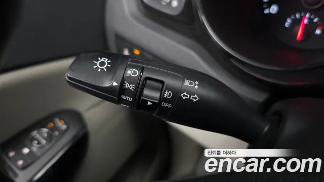 Kia Carnival — фото 28