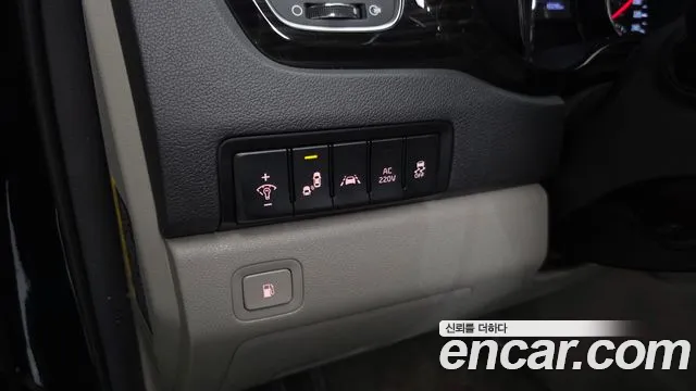 Kia Carnival — фото 17
