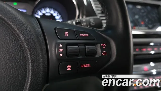 Kia Carnival — фото 29
