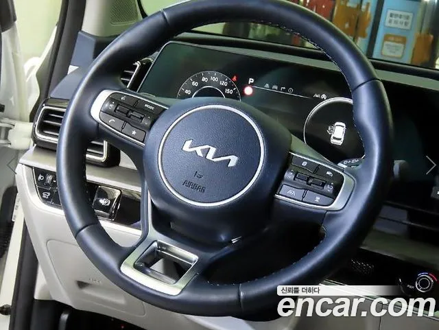 Kia Sportage — фото 8