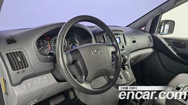 Hyundai Starex — фото 11