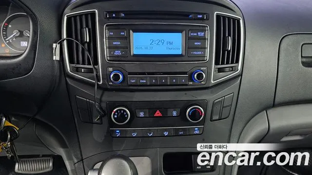 Hyundai Starex — фото 12