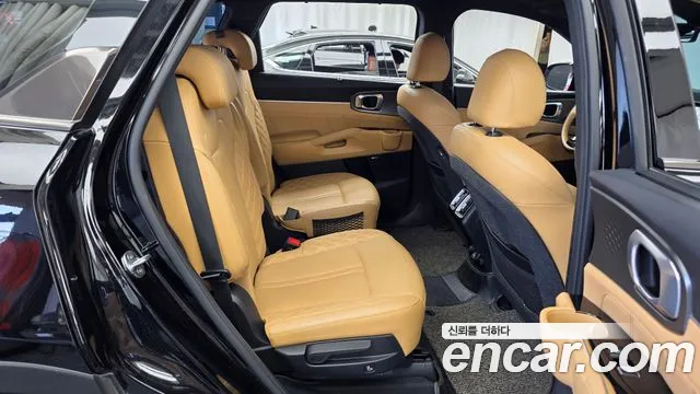 Kia Sorento — фото 11
