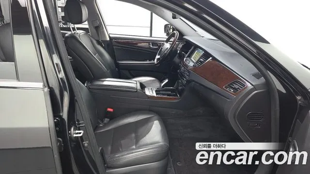 Hyundai Equus — фото 11