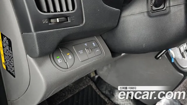 Hyundai Starex — фото 12
