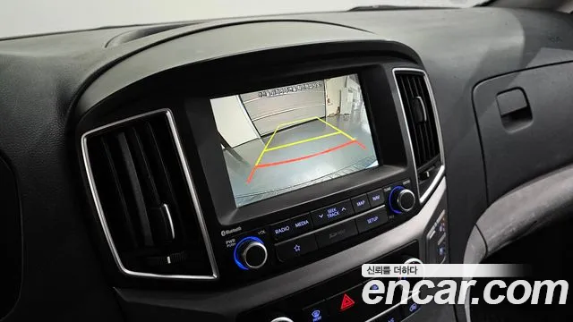 Hyundai Starex — фото 16