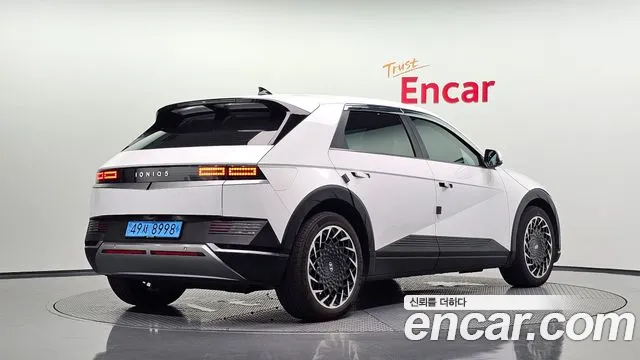 Hyundai Ioniq 5 — фото 1