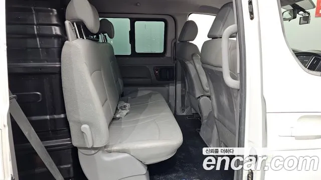 Hyundai Starex — фото 11