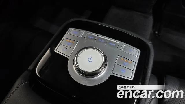 Genesis G80 — фото 19