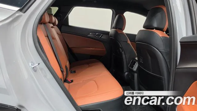 Kia Sportage — фото 11