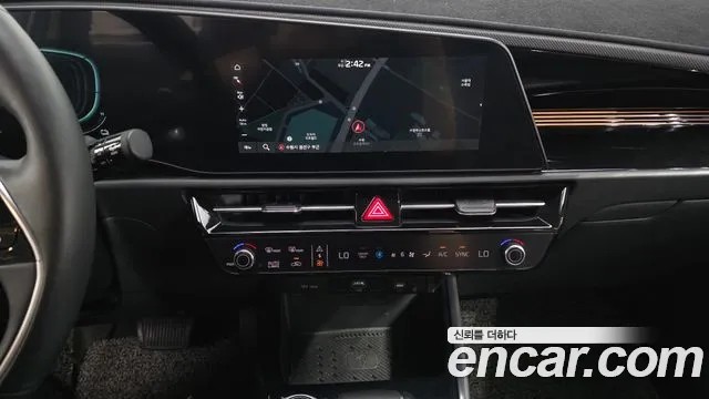 Kia Niro — фото 14