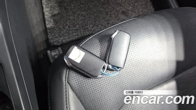 Kia Niro — фото 17