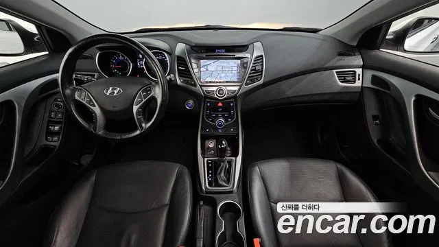 Hyundai Avante — фото 7