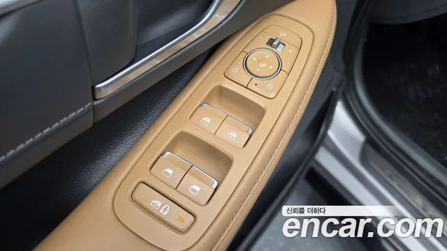 Hyundai Sonata — фото 27
