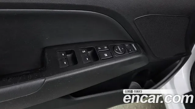 Hyundai Avante — фото 17