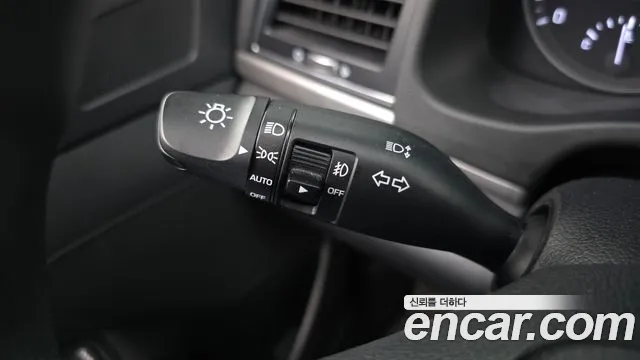 Hyundai Avante — фото 19