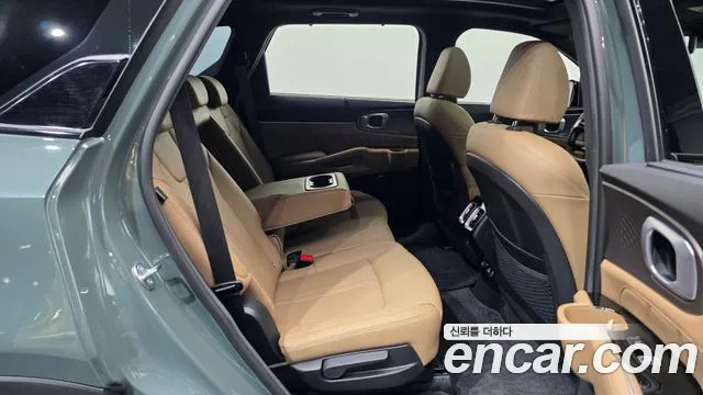Kia Sorento — фото 12