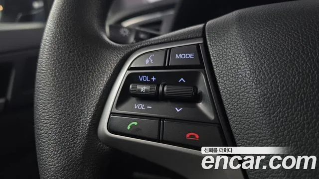 Hyundai Avante — фото 16