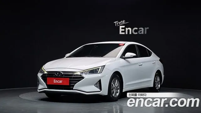 Hyundai Avante — фото 1