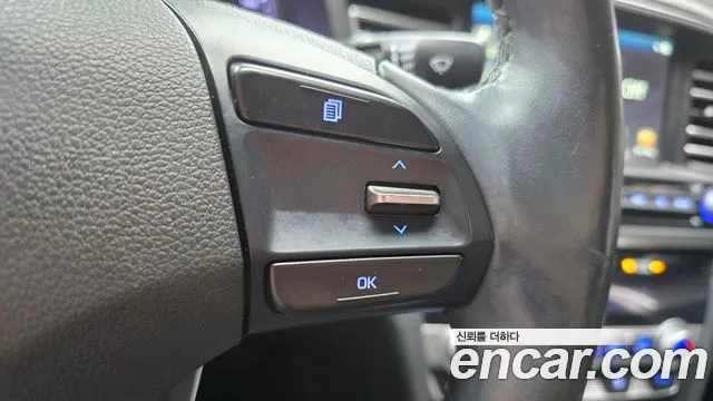 Hyundai Avante — фото 17