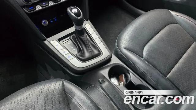 Hyundai Avante — фото 9