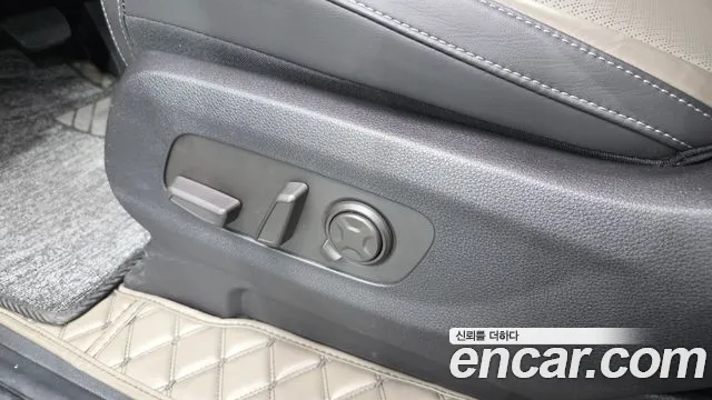 Kia Carnival — фото 31