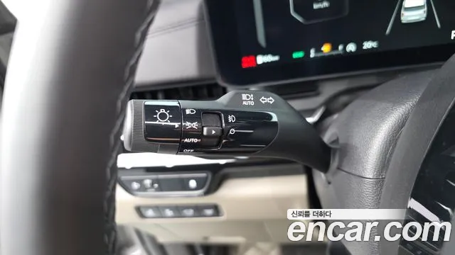 Kia Carnival — фото 35