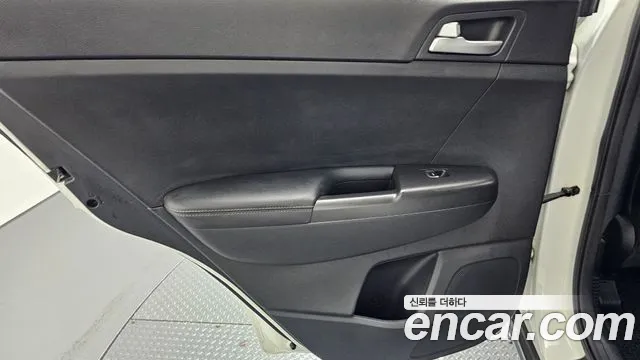 Kia Sportage — фото 25
