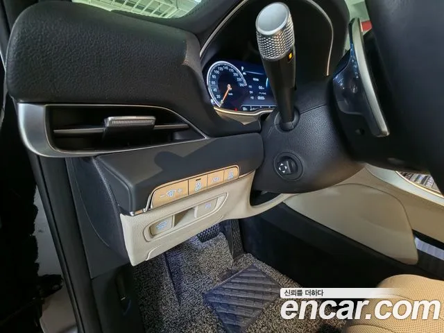 Genesis GV80 — фото 12