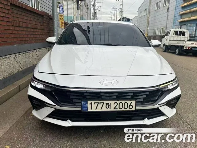 Hyundai Avante — фото 1