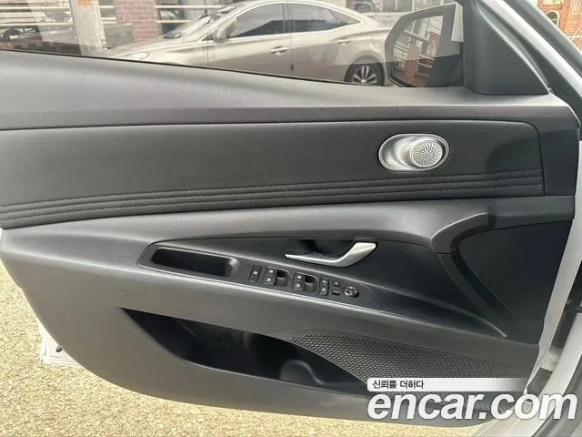 Hyundai Avante — фото 13