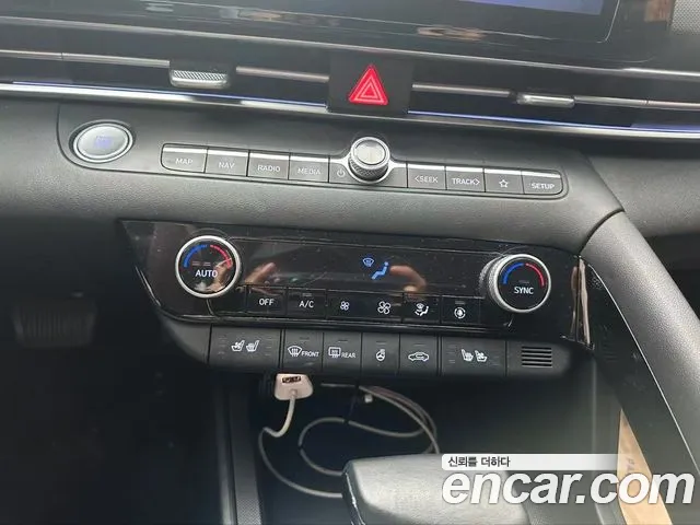 Hyundai Avante — фото 14