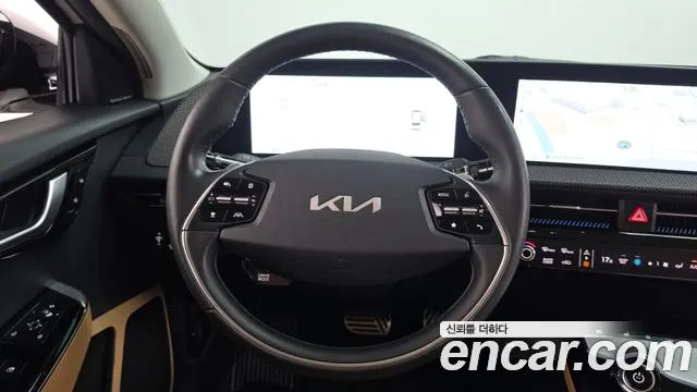 Kia EV6 — фото 14