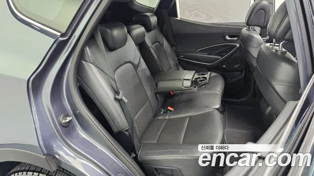 Hyundai Santa Fe — фото 11