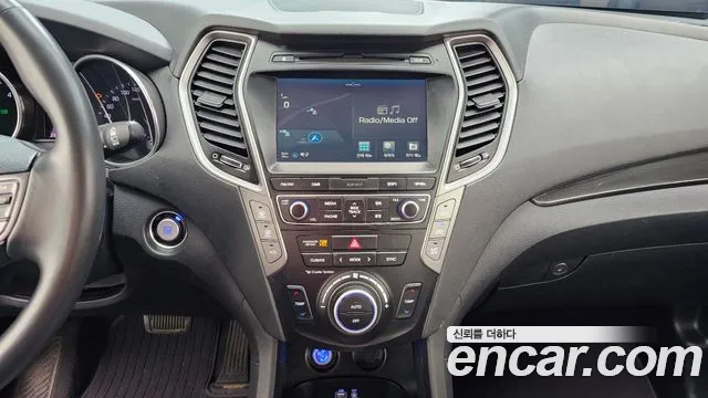 Hyundai Santa Fe — фото 14