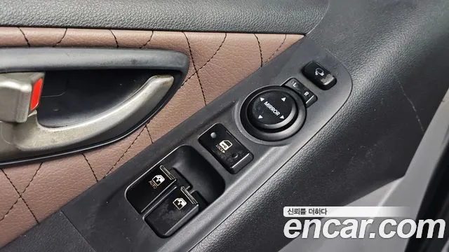Hyundai Starex — фото 13