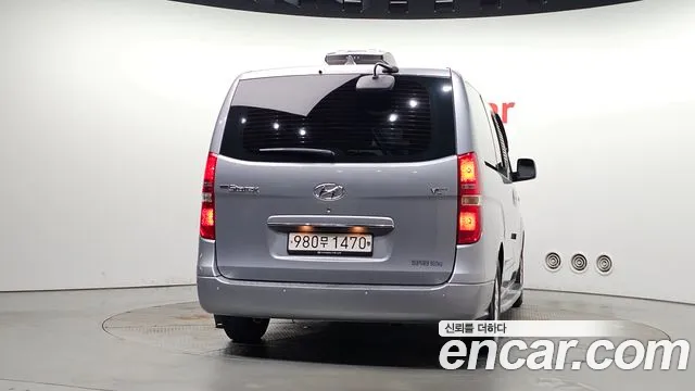 Hyundai Starex — фото 4