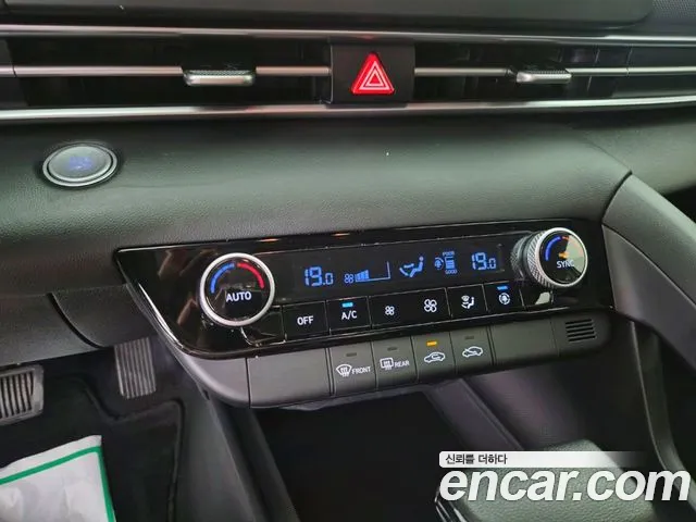 Hyundai Avante — фото 16